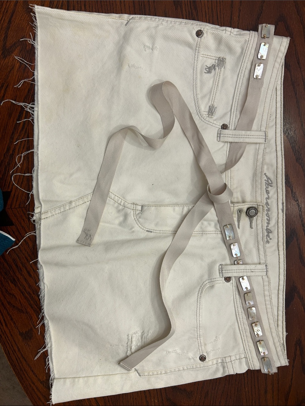 Abercrombie & Fitch Cream Raw-Hem Mini Skirt with Ribbon Belt